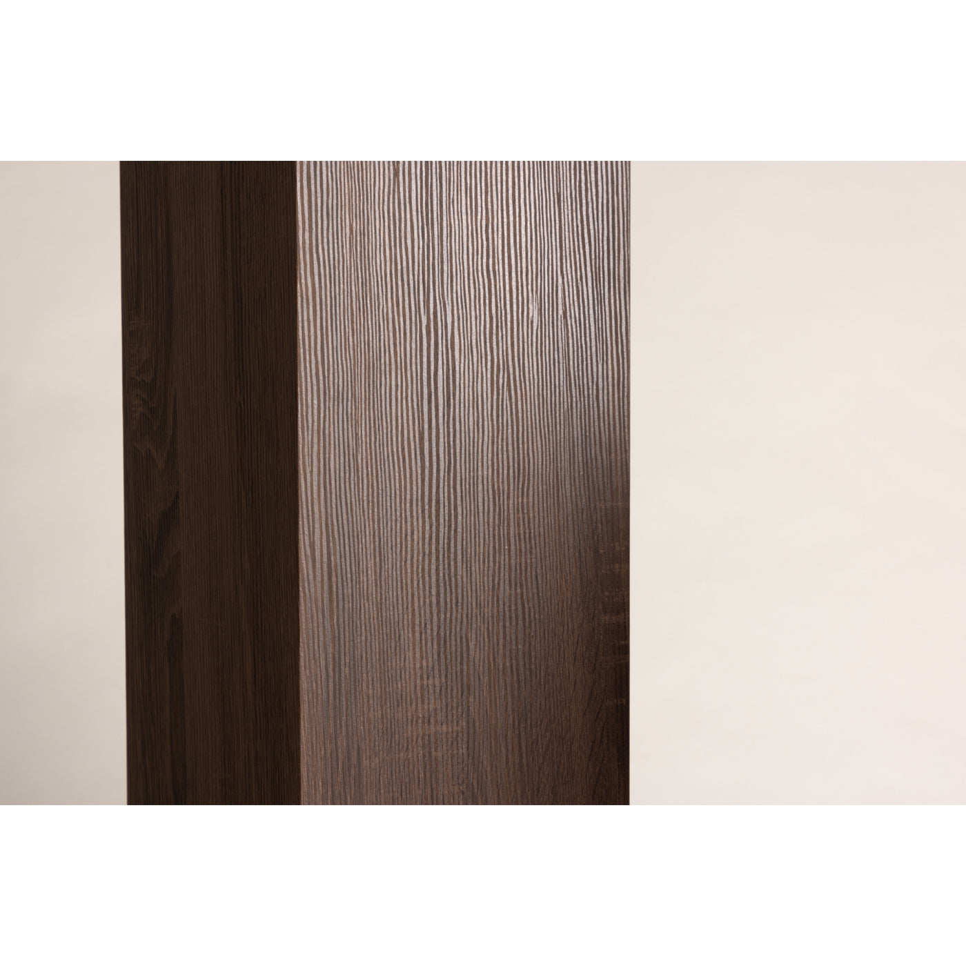 Sigourney – Low Storage – Braun / Braunes Holz