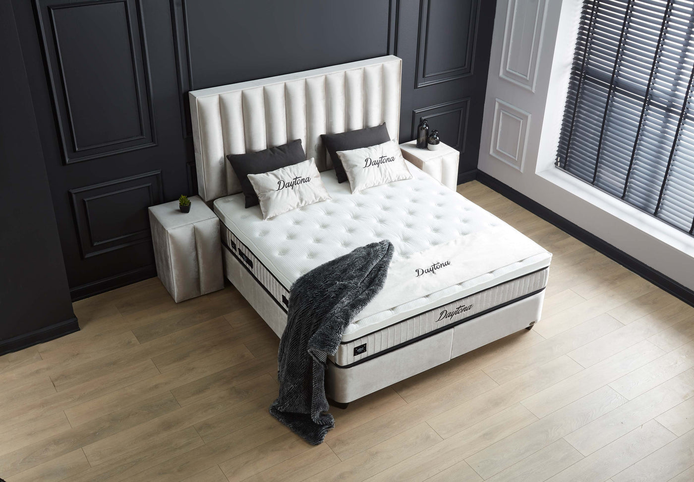 DAYTONA Boxspringbett Stauraum Bettkasten Samt Hell Beige Boxbett von ABC Bedding | kopie-von-hamilton-stauraum-boxbett-boxspringbett-mit-bettkasten-stoff-grau-anthrazit-1 | Mit Bettkasten