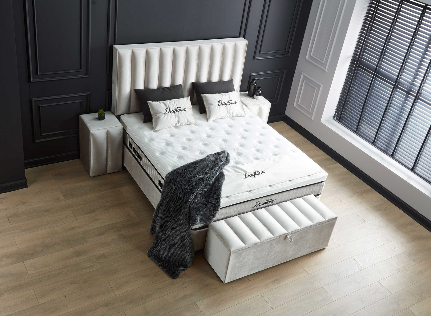DAYTONA Boxspringbett Stauraum Bettkasten Samt Hell Beige Boxbett von ABC Bedding | kopie-von-hamilton-stauraum-boxbett-boxspringbett-mit-bettkasten-stoff-grau-anthrazit-1 | Mit Bettkasten