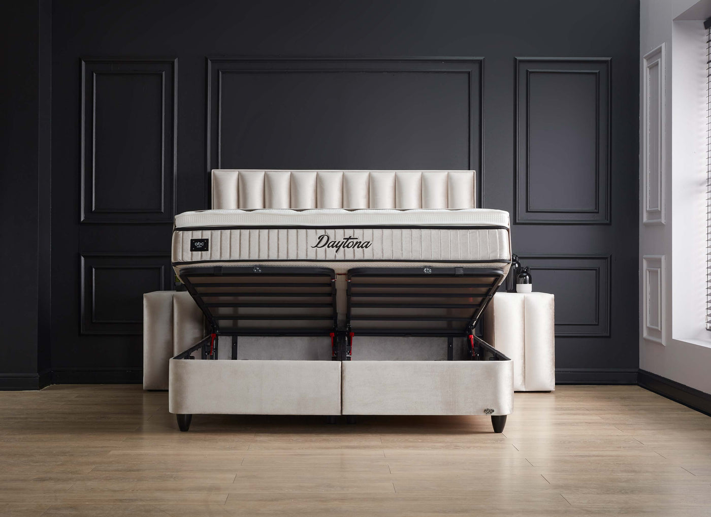 DAYTONA Boxspringbett Stauraum Bettkasten Samt Hell Beige Boxbett von ABC Bedding | kopie-von-hamilton-stauraum-boxbett-boxspringbett-mit-bettkasten-stoff-grau-anthrazit-1 | Mit Bettkasten