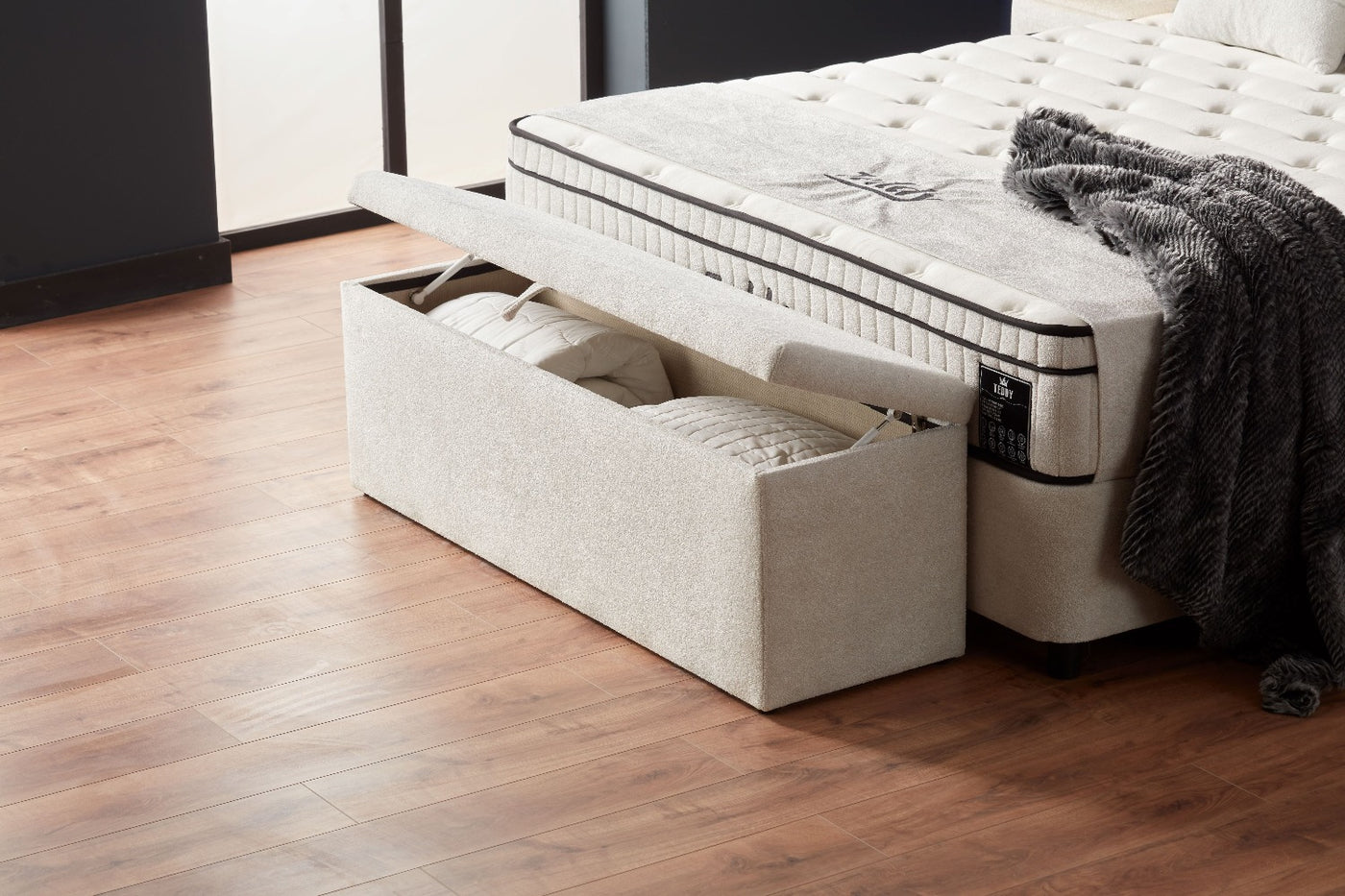 TEDDY Boxspringbett Stauraum Bettkasten Topper Boucle Beige Weiß Boxbett von ABC Bedding | teddy-stauraum-boxbett-boxspringbett-mit-bettkasten-stoff-beige-hell | Mit Bettkasten
